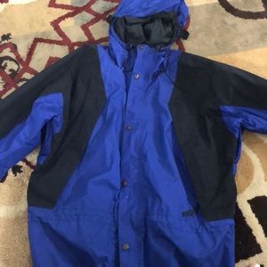 Men’s north face blue jacket